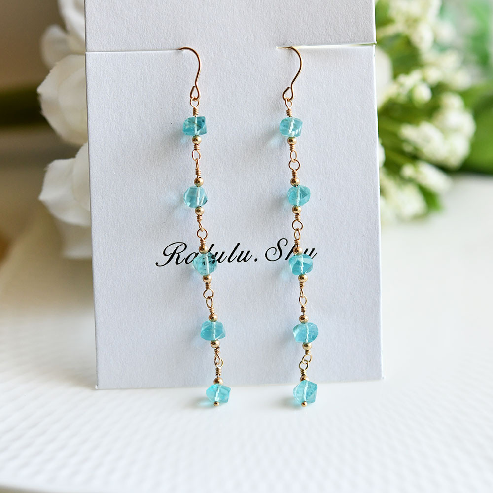 絆を強める・繋げる  アパタイト のピアス