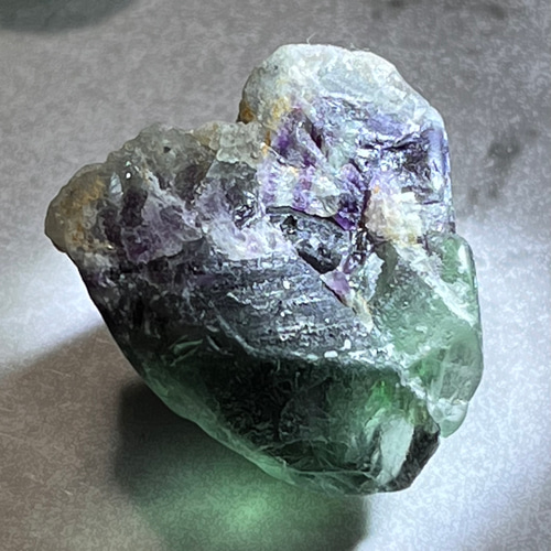 カルサイト共生 バイカラー✿*:・フローライト 蛍石 原石 ラフストーン