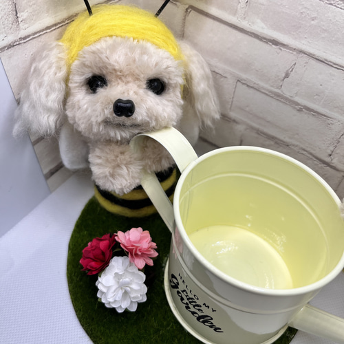 ⭐︎トイプードル 蜂バージョン♪ 小物 フェイクグリーン入れ 羊毛 