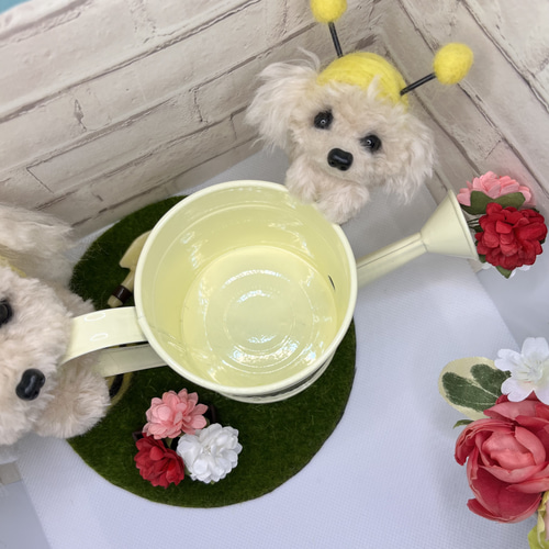 ⭐︎トイプードル 蜂バージョン♪ 小物 フェイクグリーン入れ 羊毛 