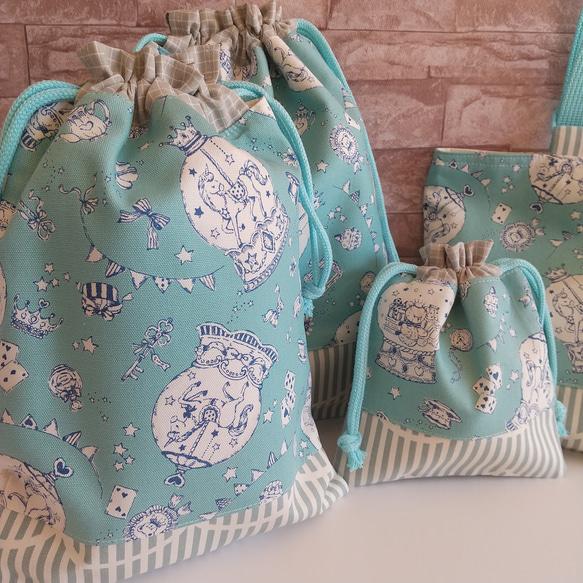 再販入学入園グッズ　色んなサイズ取り揃え(スノードーム夢見るサックスブルー)裏付き☆巾着タイプ☆シューズケース 4枚目の画像