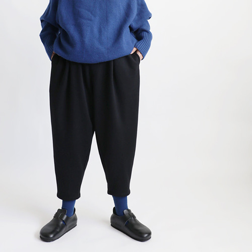 BABYMONSTER スウェットパンツ　黒　チャコール BABYMONSTER スウェットパンツ 黒 チャコール - メルカリ