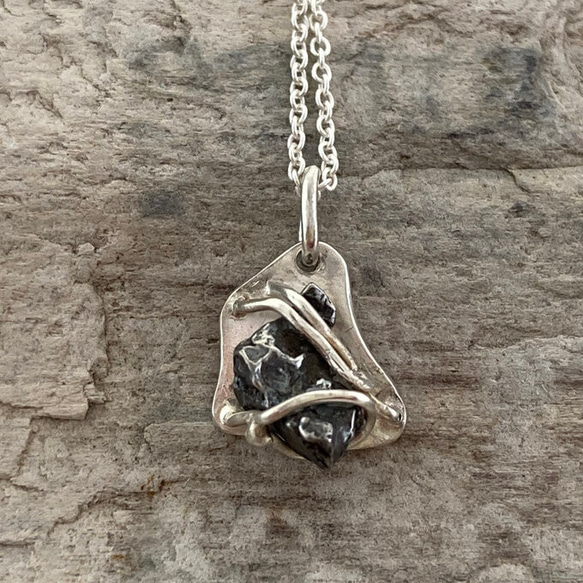 ◇隕石 (メテオライト）シルバーペンダント◇Meteorite Silver Pendant 1枚目の画像