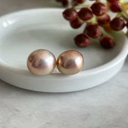 14kgf 8mm baroque pearl stud Earrings 第9張的照片