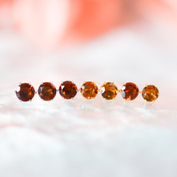 【天然石マデイラシトリンのシンプルな一粒スタッドピアス】オレンジ/4mm/サージカルステンレス / つけっぱなしOK 10枚目の画像