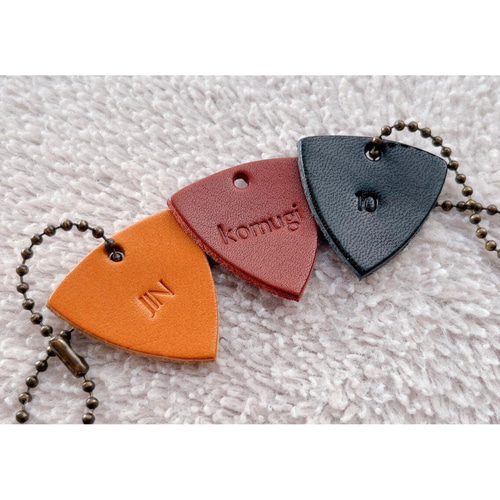 栃木レザー＊打刻印 ピック型キーホルダー 革 席札 プチギフト