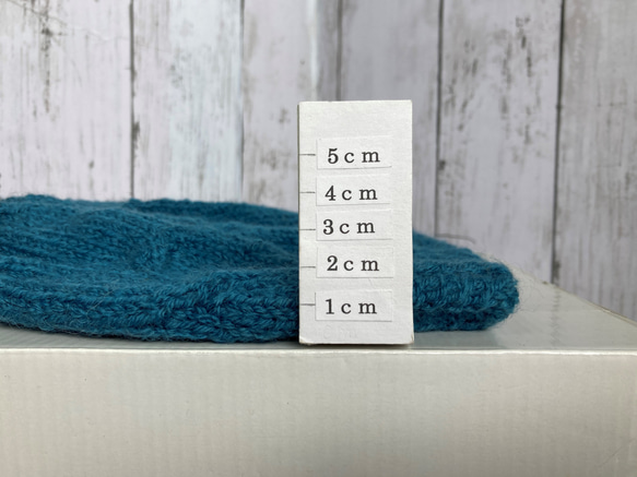ニット帽、落ち着いたブルー、透かし編み©、毛100％、受注制作 7枚目の画像