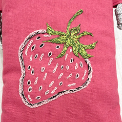 手工刺繡智能手機單肩包草莓 第7張的照片