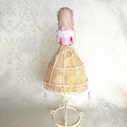 【お見本】ハーフドールアレンジ　プリザーブドフラワー　磁器人形　陶器 手作りキット【 ハーフドール アレンジ トルソー