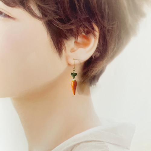 にんじんのピアス ピアス（フック・チェーン） ふらわぁぱれっと 通販