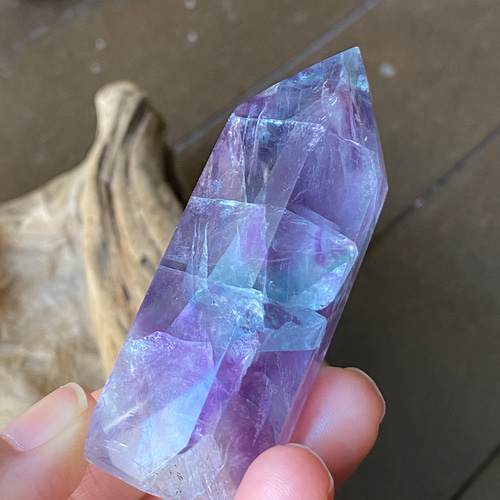 パープライト ポイント タワー オベリスク