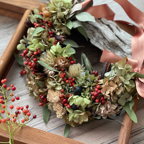 バラの実がキュートなリース for X 