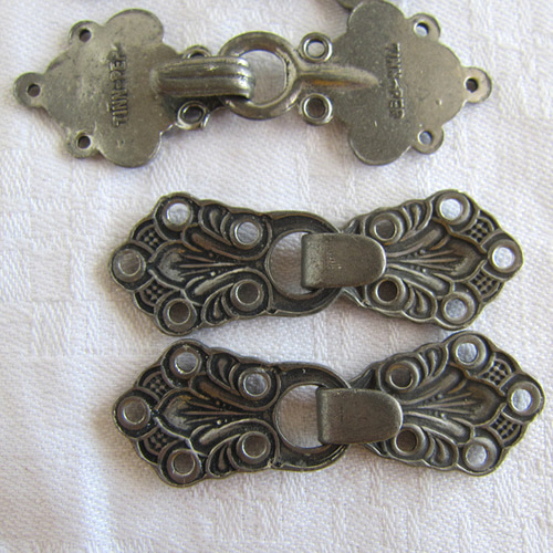 メタルフック金具3組カギ3個ピュータ製ノルウェー ヴィンテージ ボタン