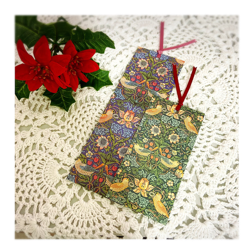 ウィリアム・モリス柄ハンドメイド栞 2枚set しおり・ブックマーク