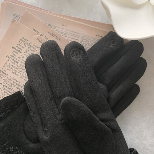 新作♡ ビジュー&ベロアリボン スマホ対応 エコファー 黒 手袋