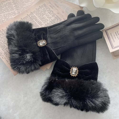 新作♡ ビジュー&ベロアリボン スマホ対応 エコファー 黒 手袋