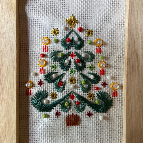 値下げしました！】刺繍のクリスマスツリーフレーム その他インテリア