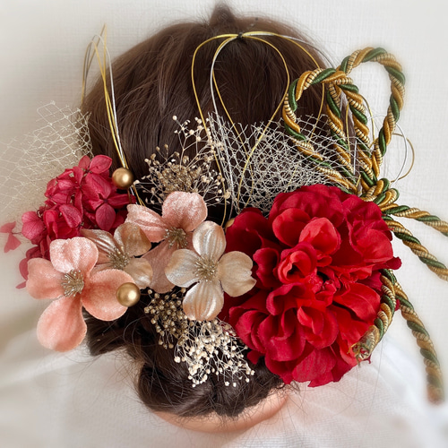 成人式 髪飾り ピンクゴールドのお花と水引 ゴールドドライ