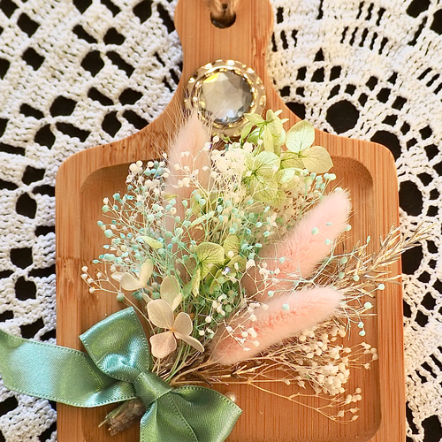 在庫処分　持ち手付きのトレーのふんわりリース風アレンジ 楽天市場】ナチュラルリース ドライフラワー風 インテリア