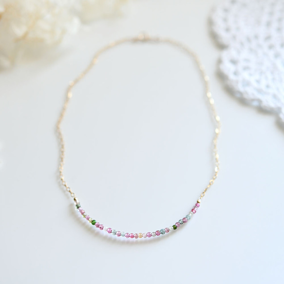 マイナスイオンパワーで健康をもたらす colorful トルマリンのデザインチェーンネックレス 10月誕生石 1枚目の画像