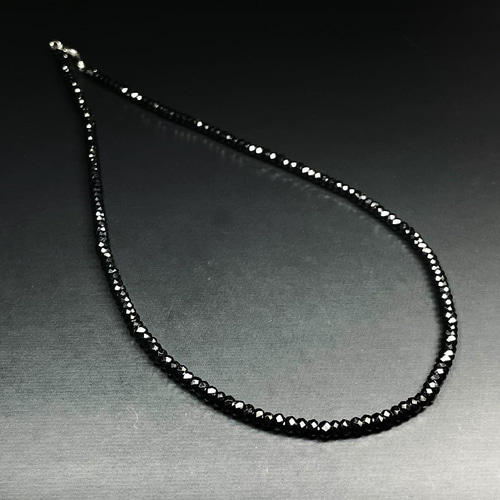 半額ストア 存在感を醸し出す!!】ブラックスピネルネックレス 目標 4mm・2mm カラーストーン