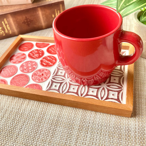 和柄ジャポニカタイルのインテリアトレー 松葉牡丹 てまり柄 その他  