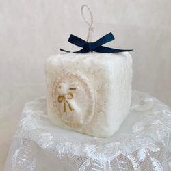 antique candle〈うさぎのカメオ〉キャンドル　ソイキャンドル　アンティーク　誕生日　プレゼント　ホワイトデー 2枚目の画像