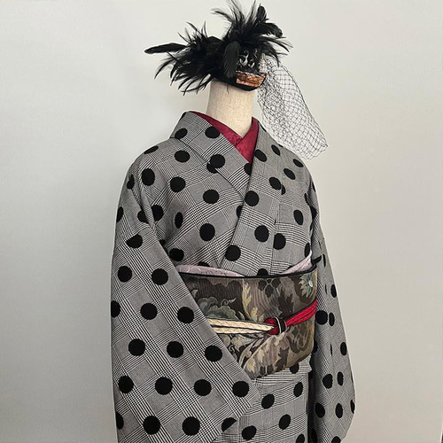 グレンチェックに水玉 コットンウールの単衣着物 黒 灰 ブラック