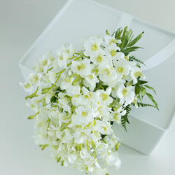 デンファレの正統派ウェディングブーケ【ブートニア付き】 前撮り 挙式 二次会 アーティフィシャルフラワー 4枚目の画像