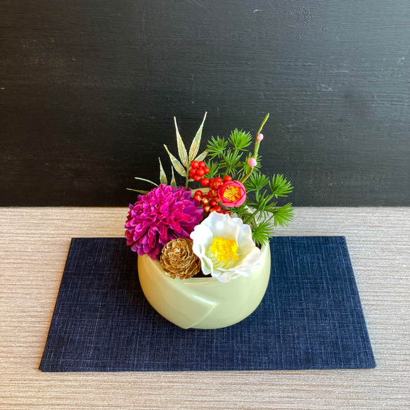 数量限定【お正月】椿とピンポンマムのお正月飾り しめ縄