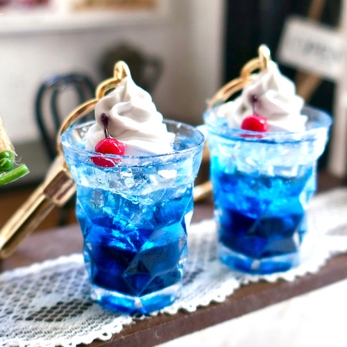 再販【クリームソーダ】深海 キーホルダー ミニチュアフード