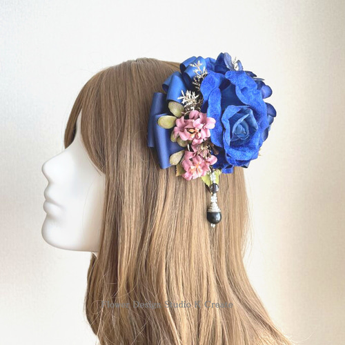 澪凛様 ご売約♡ベロア調の青い薔薇とライラックのヘアクリップ ヘア 
