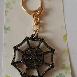 【ハンドメイド】ハロウィンバックチャーム 蜘蛛の巣 1枚目の画像