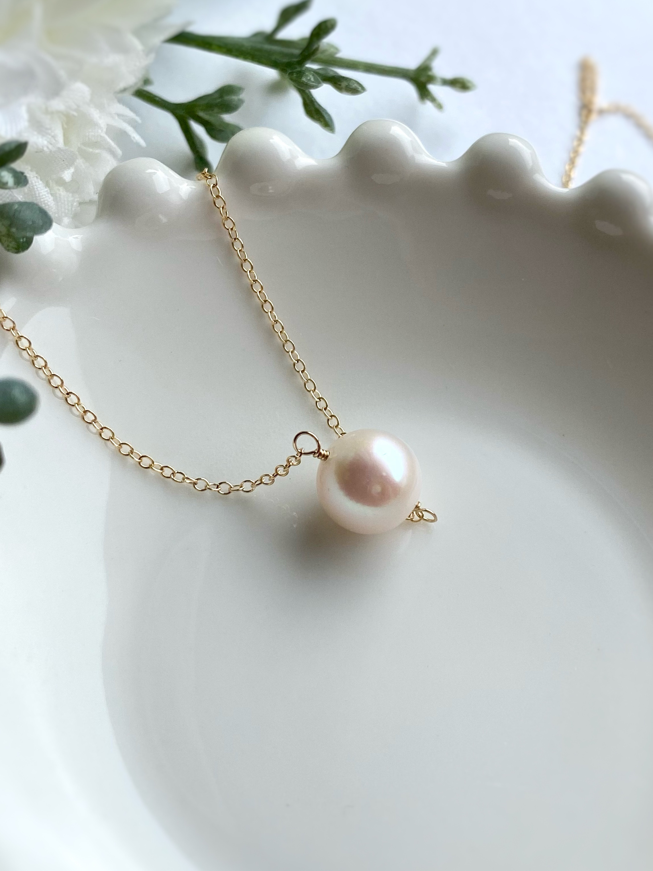 Luna 大粒淡水パールAAA’の一粒ネックレス 真珠 6月誕生石