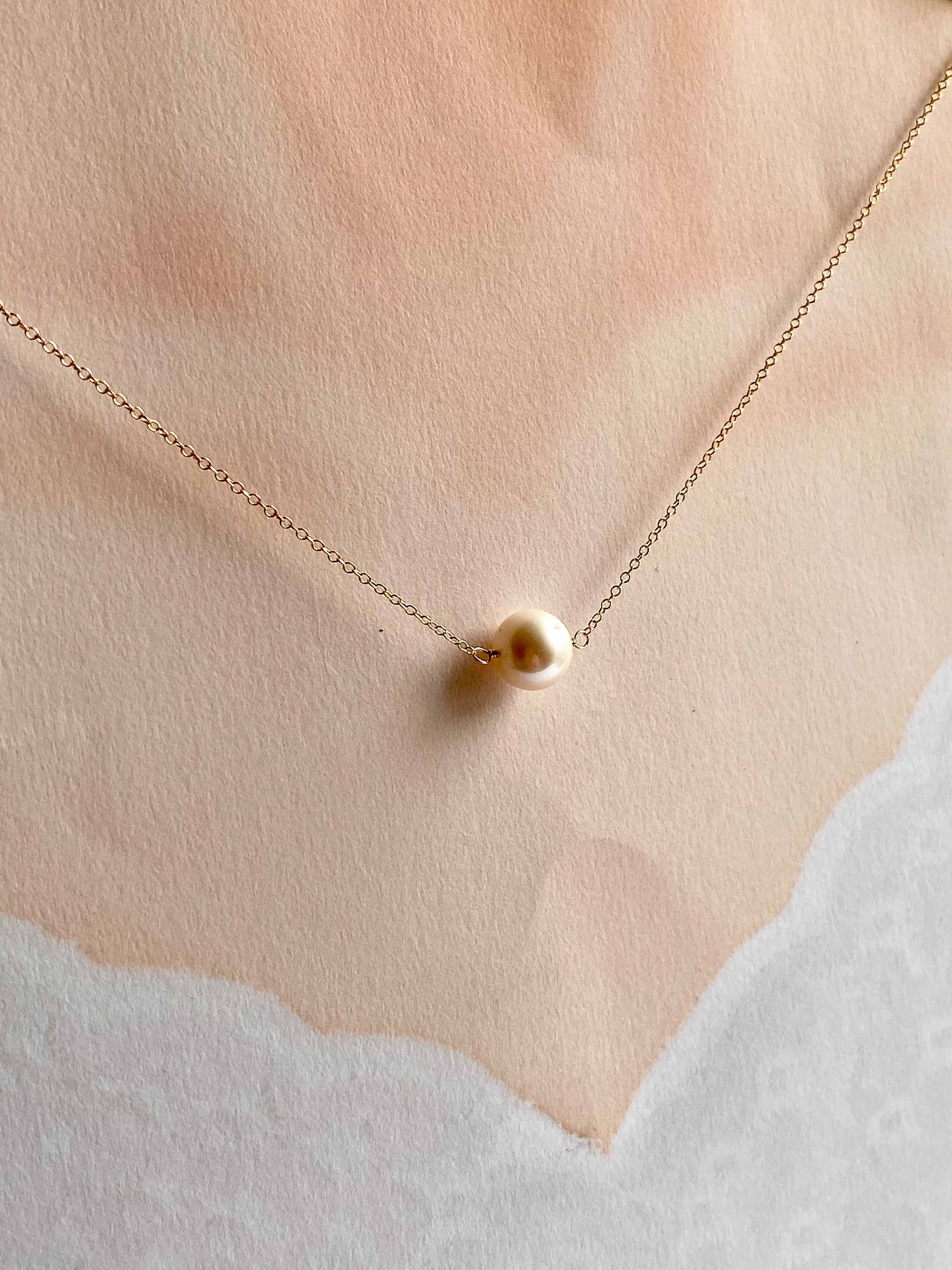 Luna 大粒淡水パールAAA’の一粒ネックレス 真珠 6月誕生石