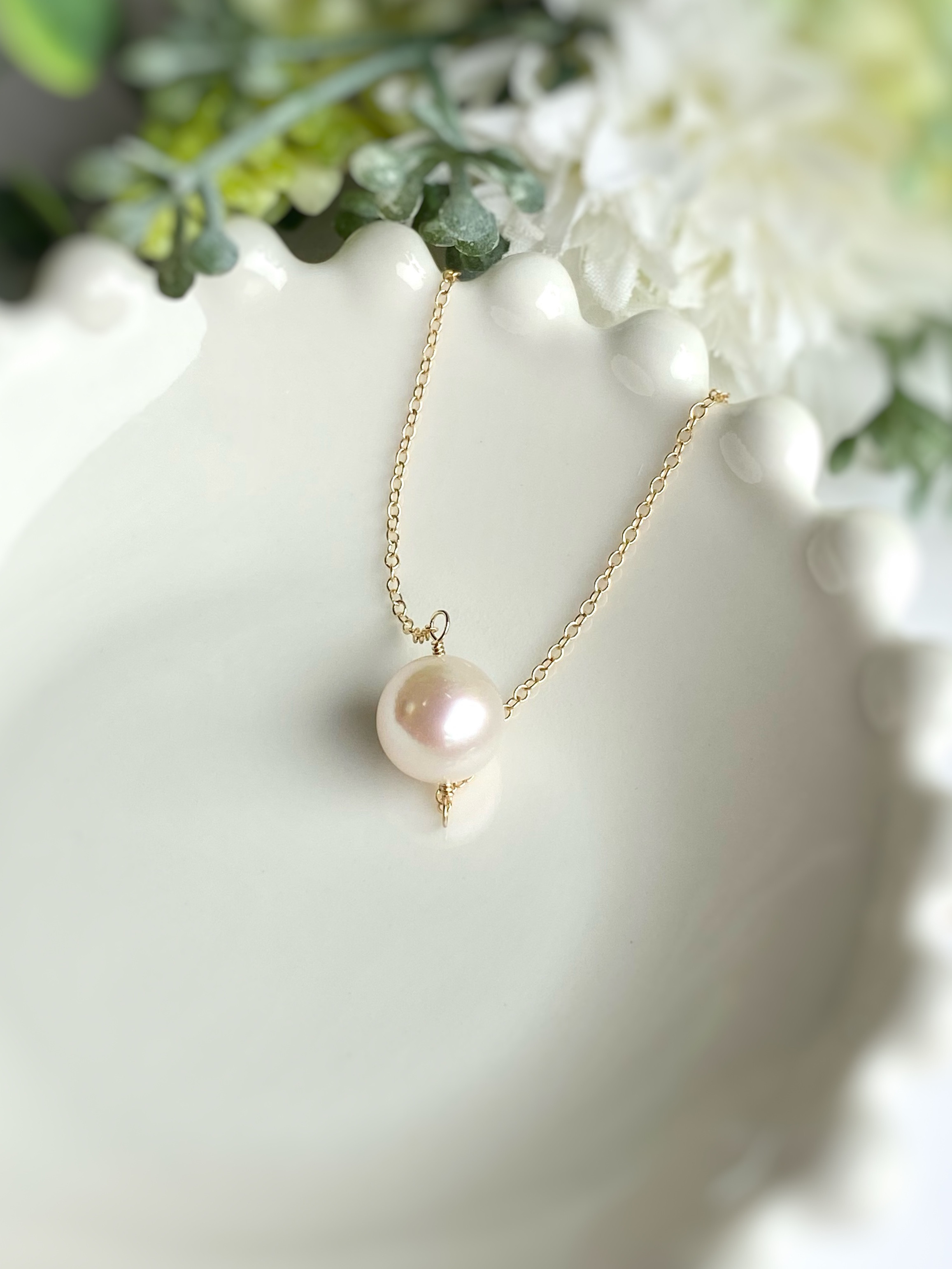 Luna 大粒淡水パールAAA’の一粒ネックレス 真珠 6月誕生石