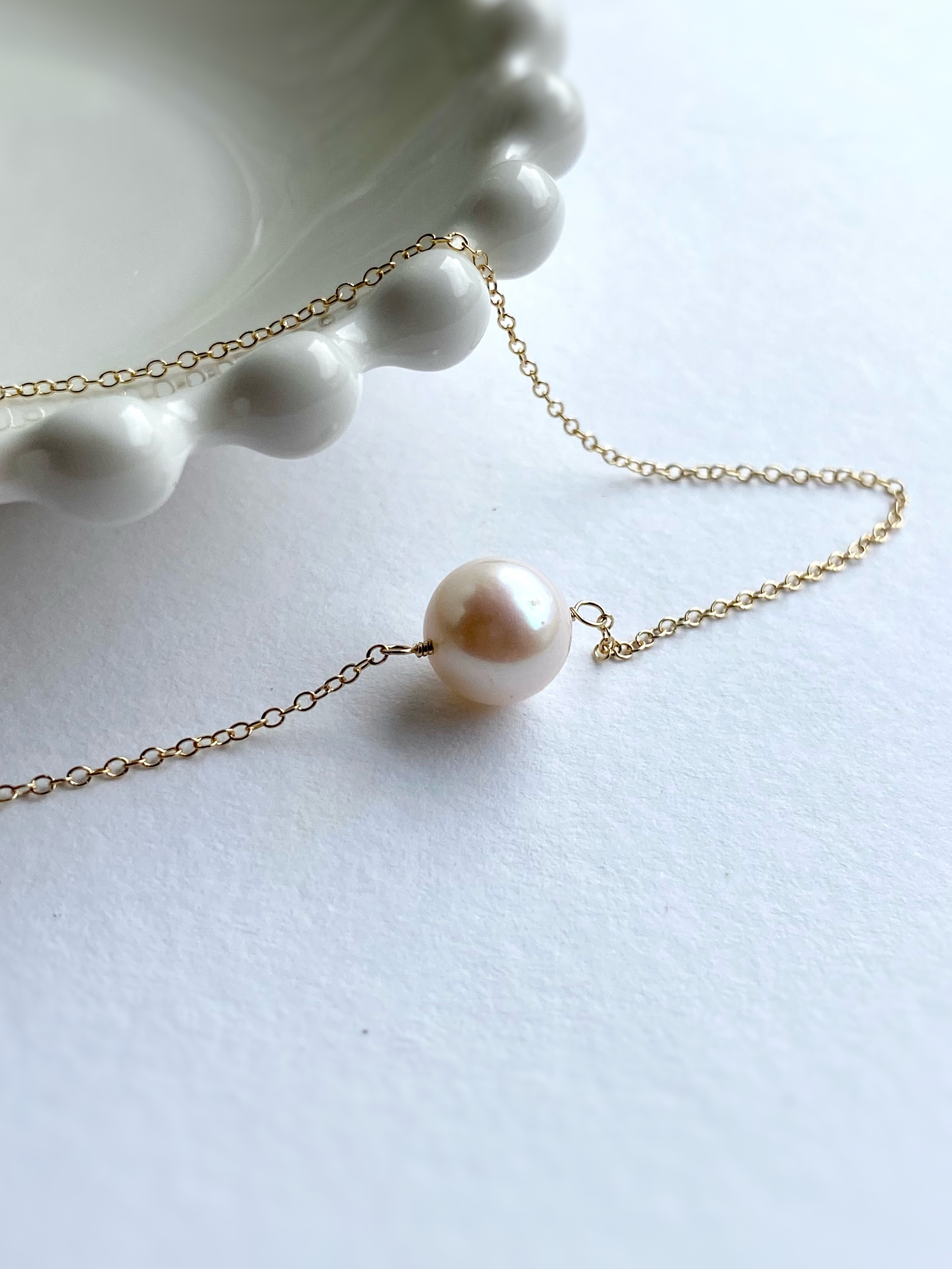 Luna 大粒淡水パールAAA’の一粒ネックレス 真珠 6月誕生石