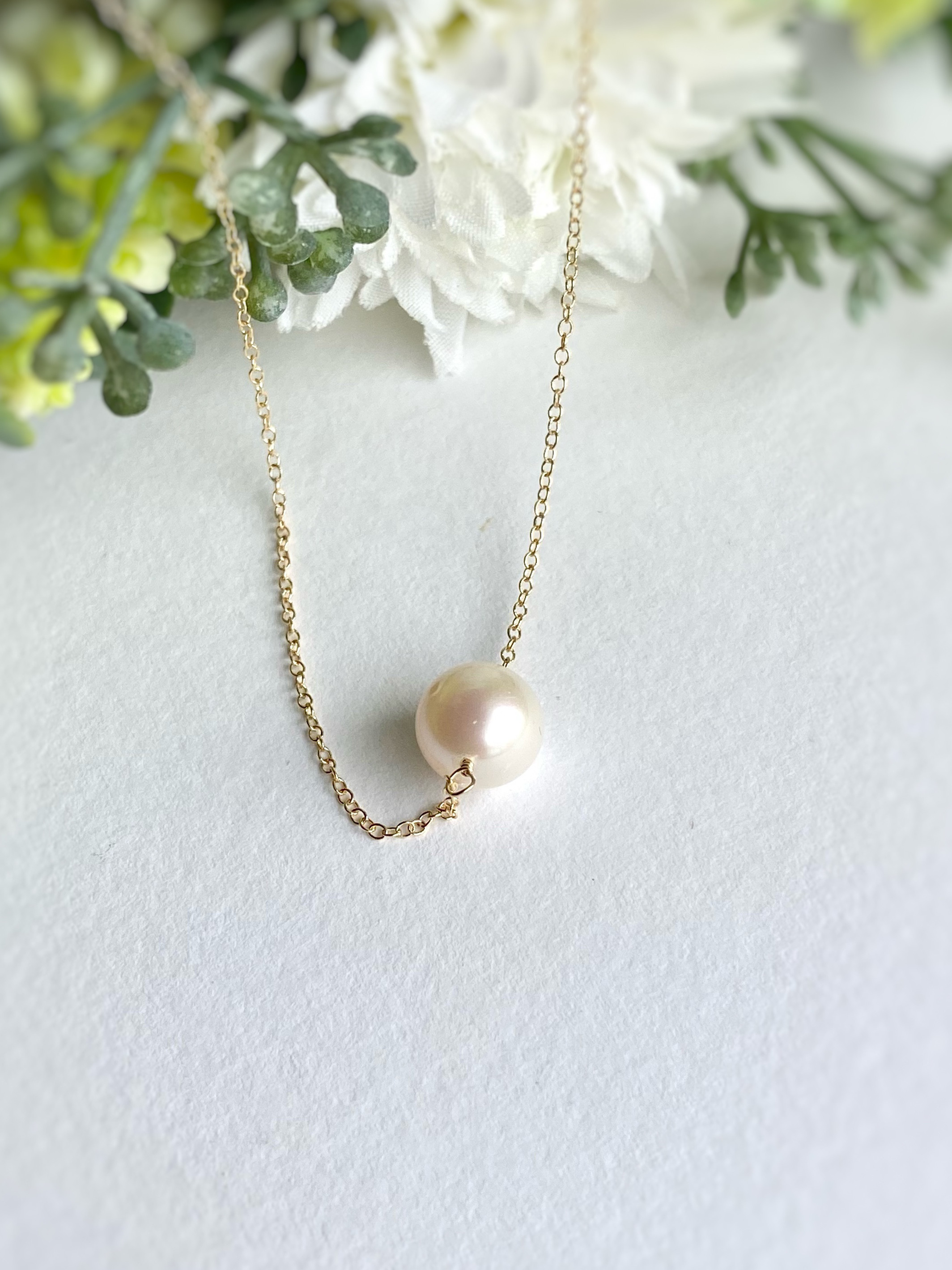 Luna 大粒淡水パールAAA’の一粒ネックレス 真珠 6月誕生石