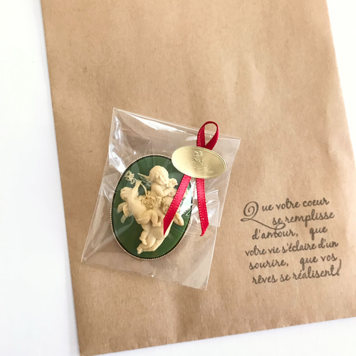 再販】可愛い3人の天使♡カメオ/ブローチ・ペンダントの2通りに使え