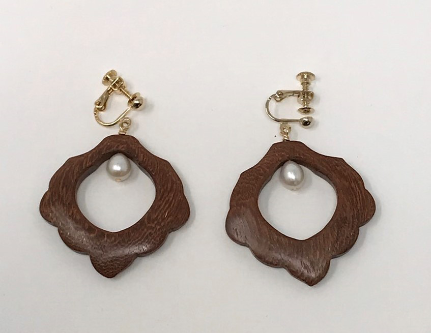 イヤリング「リーフ」①