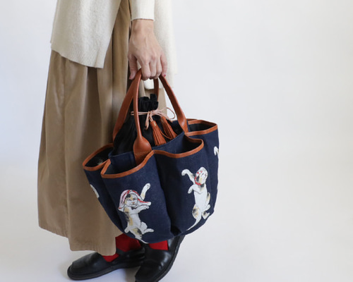感謝価格 SALE ラスト一点 猫柄 トートバッグ くるみボタン付き 人気