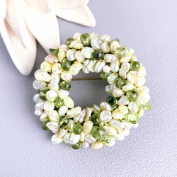 バロック淡水真珠のまるいブローチ(淡いオレンジ系) ブローチ