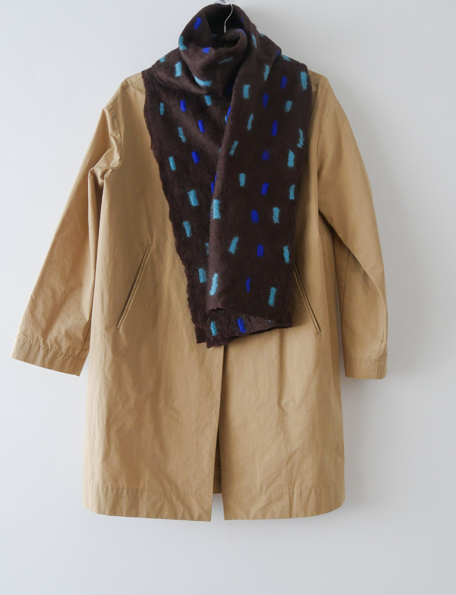 羊毛フェルト ＊ ロング　マフラー ＊ メリノウール　ブラウン＋ミントブルー