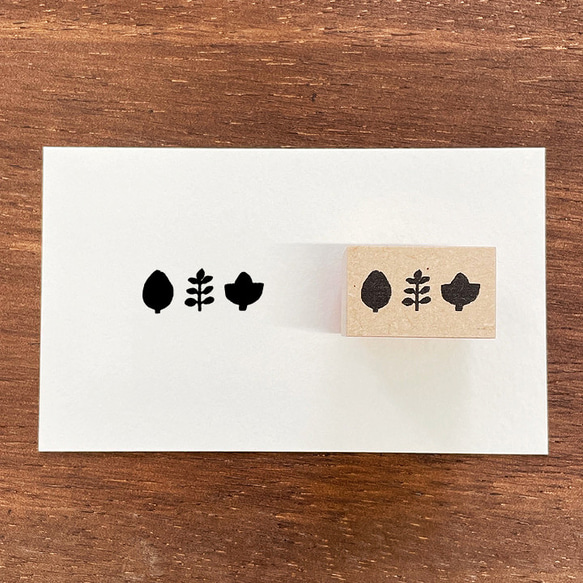 中野惠美監督插圖郵票落葉秋季植物花卉郵票（a-151） 第1張的照片