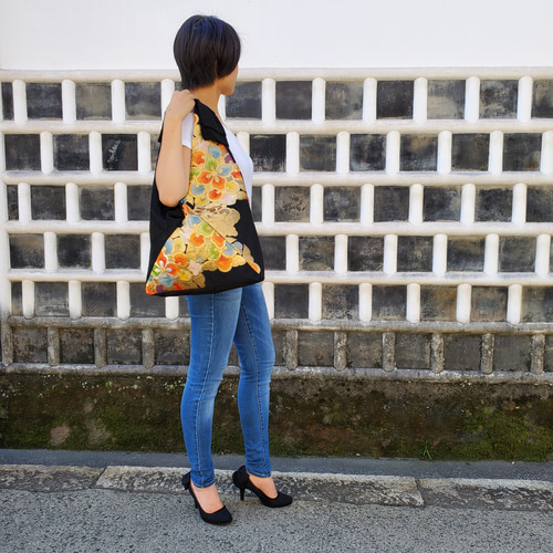 リボンバッグ 正絹帯地 西陣花丸黒帯唐華草文様 【着物・帯のリメイク