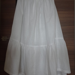 「姫になれる」真っ白なフリルのペチスカート 4枚目の画像