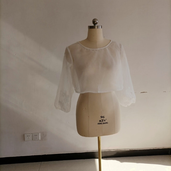 ウエディングドレス　前撮り、結婚式、二次会　くるみボタン　ボレロ 楽天市場】ボレロ 結婚式 レース 前ボタン くるみボタン オフ