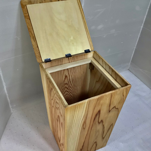 天然木 国産杉材 蝶番蓋付き ゴミ箱 一点物 手造り その他家具