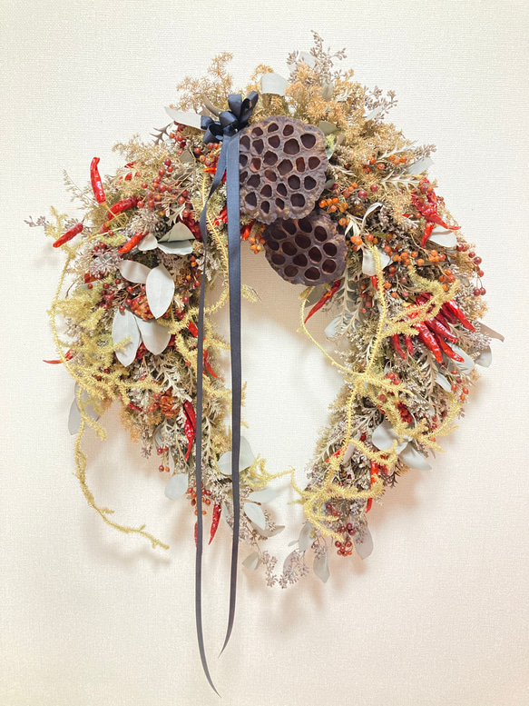 馬蹄型Christmas Wreath 蓮の実　50㎝✖️40㎝ 2枚目の画像