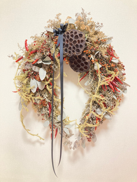 馬蹄型Christmas Wreath 蓮の実　50㎝✖️40㎝ 3枚目の画像